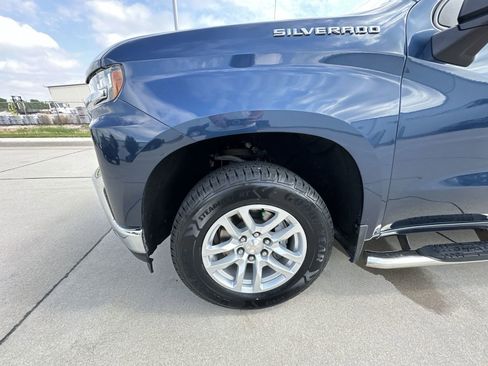 Used 2019 Chevrolet Silverado 1500 LT w/ All-Star Edition AWD/4WD image 32