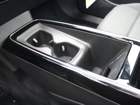 New 2026 Volkswagen ID.4 Pro S image 16