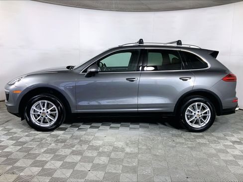 Certified 2016 Porsche Cayenne Diesel AWD/4WD image 2