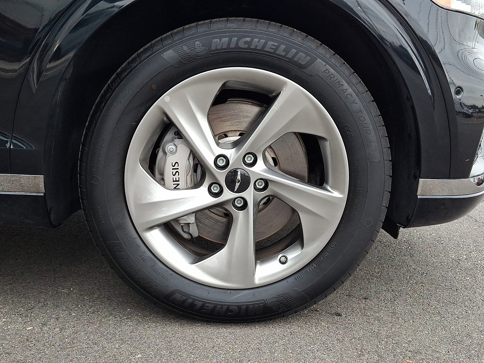 Certified 2026 Genesis GV70 2.5T Advanced AWD/4WD image 8