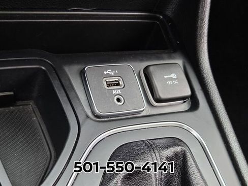 Used 2021 Jeep Cherokee Latitude Lux FWD image 27