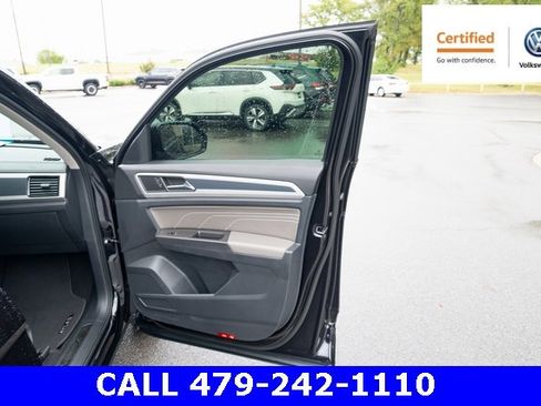 Certified 2022 Volkswagen Atlas SEL R-Line image 14