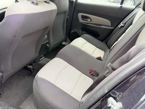 Used 2015 Chevrolet Cruze LS image 5
