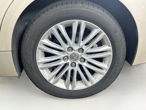 Used 2013 Lexus ES 350 w/ Luxury Pkg FWD image 11