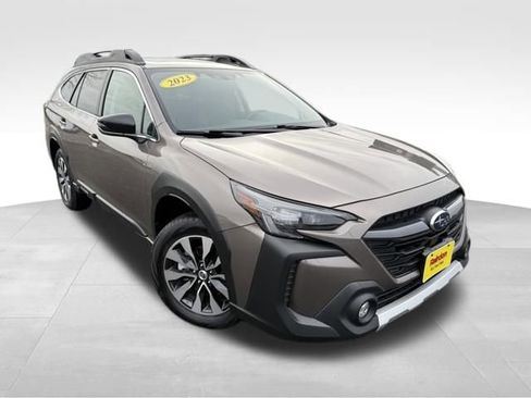 Used 2023 Subaru Outback Limited image 1