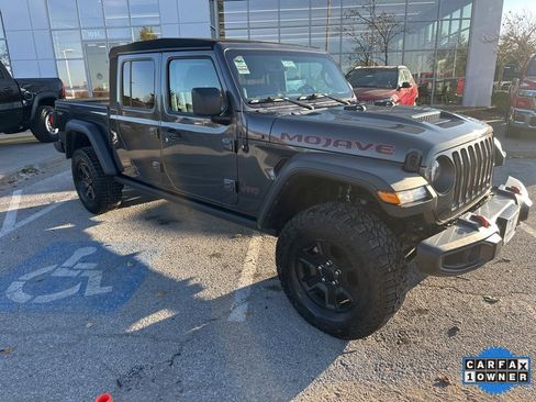 Used 2023 Jeep Gladiator Mojave w/ Cold Weather Group image 36