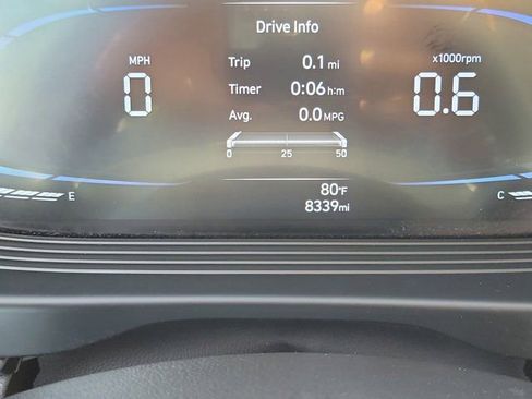Certified 2024 Hyundai Venue SEL FWD image 25
