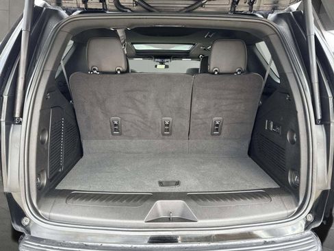 Used 2022 Chevrolet Tahoe LT w/ LT Signature Package image 21