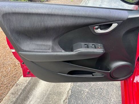 Used 2013 Honda Fit Sport image 16