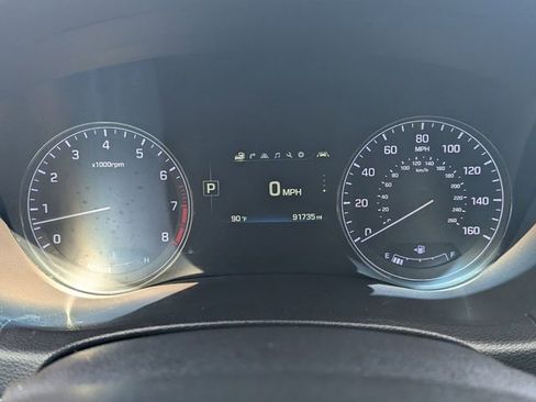 Used 2017 Genesis G80 3.8 RWD image 32