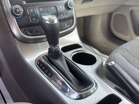 Used 2015 Chevrolet Malibu LS FWD image 29