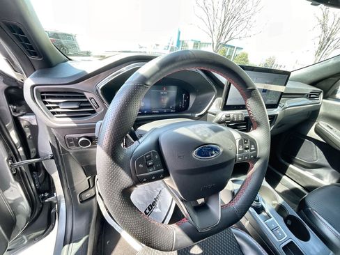 Used 2024 Ford Escape ST-Line w/ Tech Pack #1 image 10