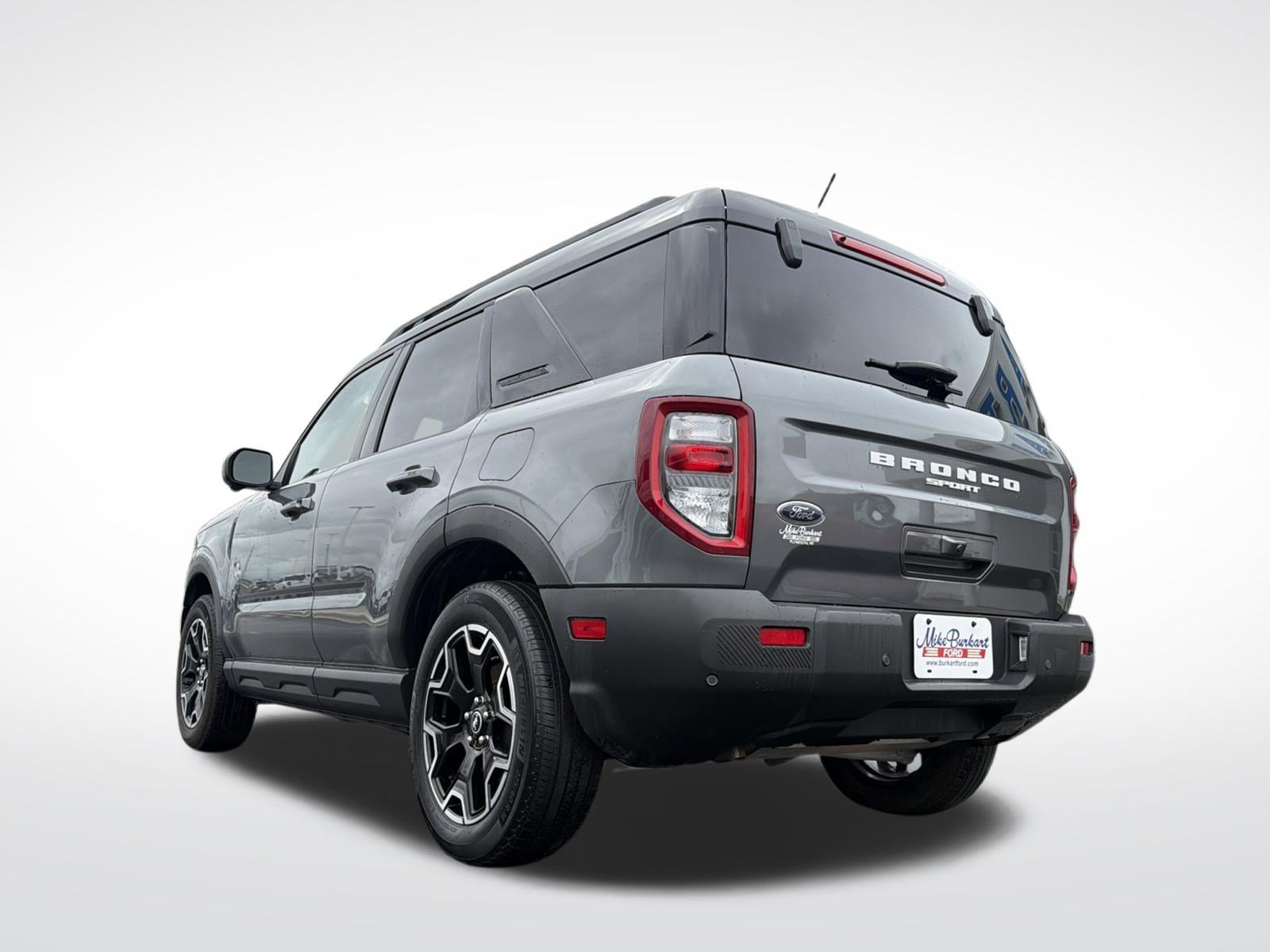 Certified 2025 Ford Bronco Sport Outer Banks w/ Outer Banks Tech Package+ AWD/4WD image 16
