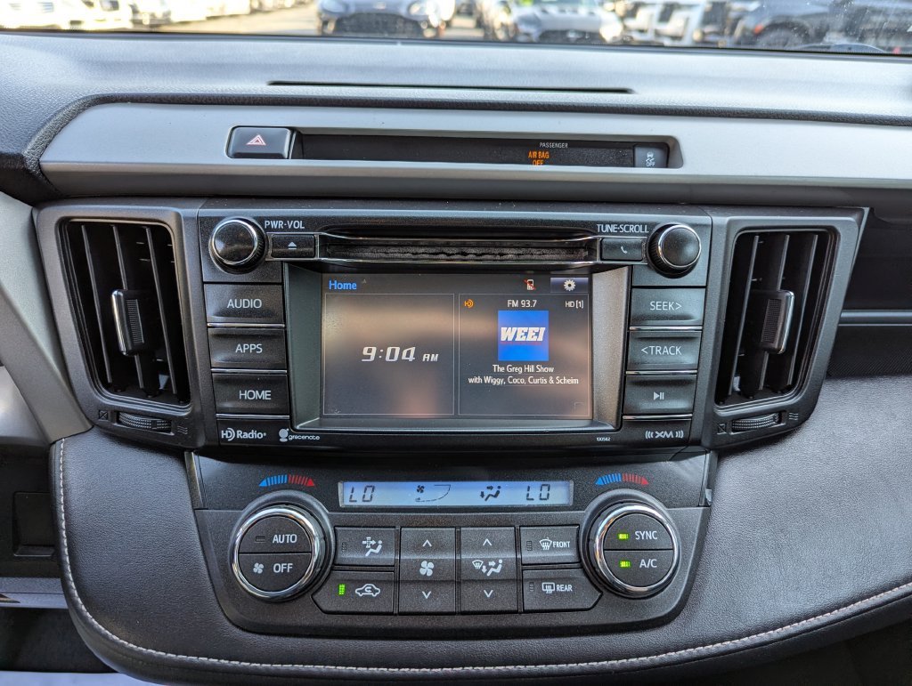 Used 2016 Toyota RAV4 XLE AWD/4WD image 22