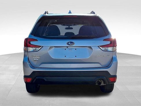 Used 2023 Subaru Forester Premium AWD/4WD image 5
