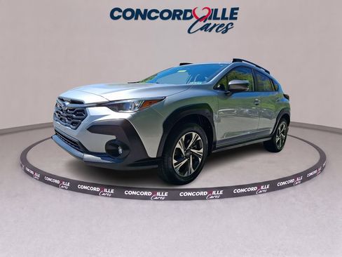 Used 2024 Subaru Crosstrek 2.0i Premium AWD/4WD image 4