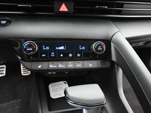 New 2026 Hyundai Elantra SEL Sport FWD image 24