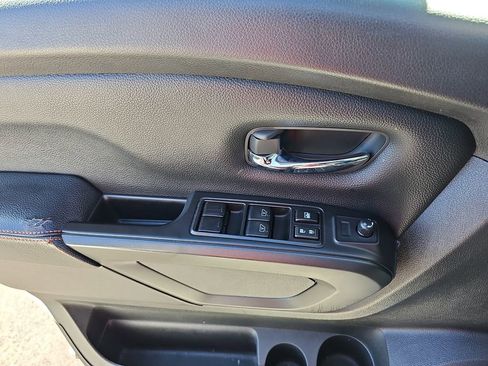 Used 2021 Nissan Titan PRO-4X w/ Off Road Protection Package image 31