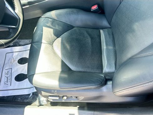 Used 2018 Toyota Camry XSE FWD image 17