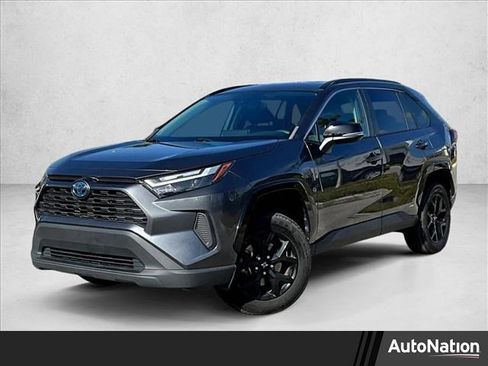 Used 2023 Toyota RAV4 XLE AWD/4WD image 1