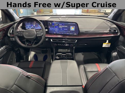 New 2026 Chevrolet Traverse RS w/ LPO, Floor Liner Package image 2