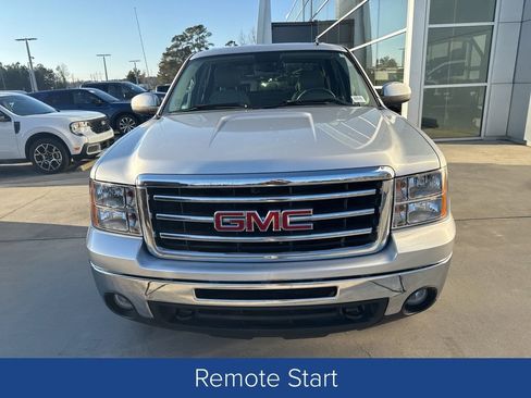 Used 2012 GMC Sierra 1500 SLT w/ Suspension Package, Off-Road image 2