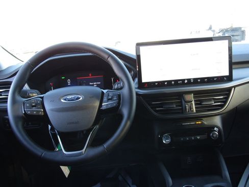 New 2026 Ford Escape SE image 5