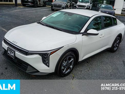 Used 2025 Kia K4 FWD image 15