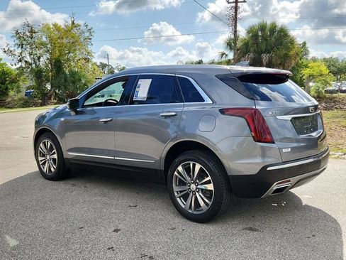 Certified 2021 Cadillac XT5 Premium Luxury FWD image 3