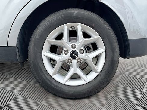 Used 2025 Kia Soul LX w/ LX Technology Package image 24