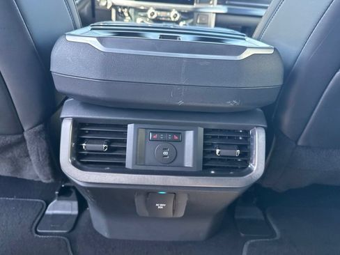 Used 2025 Ford F150 Platinum w/ Equipment Group 702A High AWD/4WD image 17
