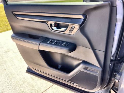 Used 2025 Honda CR-V EX-L image 30