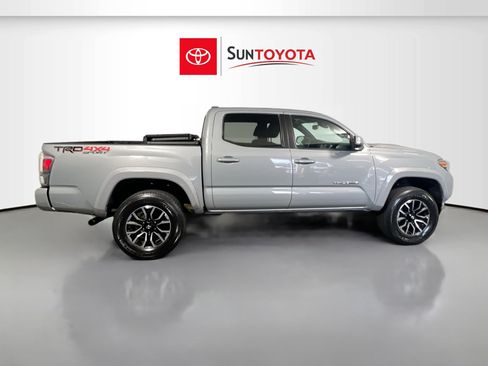 Used 2021 Toyota Tacoma TRD Sport w/ Technology Package AWD/4WD image 2