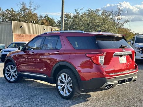 Used 2022 Ford Explorer Platinum w/ Equipment Group 601A image 6