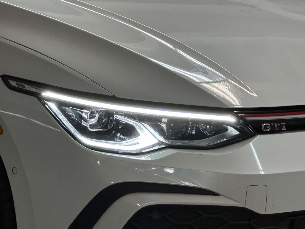 Used 2022 Volkswagen GTI Autobahn FWD image 12