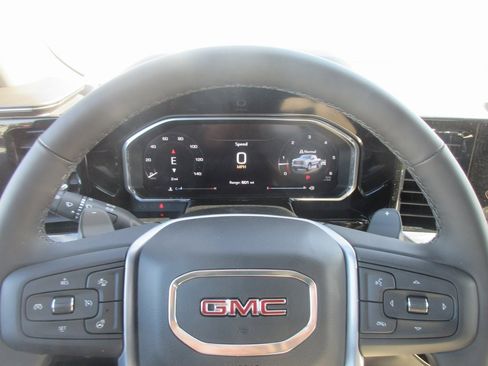 New 2026 GMC Sierra 1500 Elevation image 18