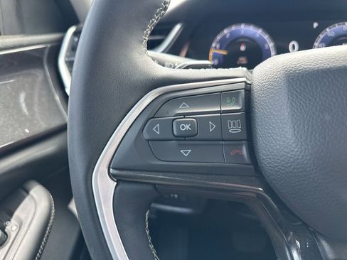 Used 2023 Jeep Grand Cherokee Laredo w/ Luxury Tech Group I image 20