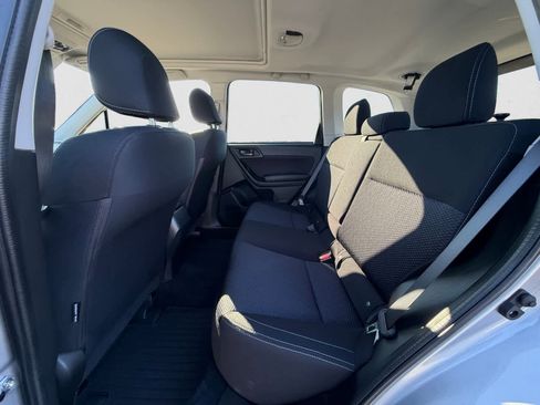 Used 2018 Subaru Forester 2.5i Premium image 11