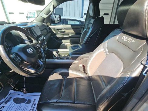 Used 2022 RAM 1500 Laramie AWD/4WD image 8