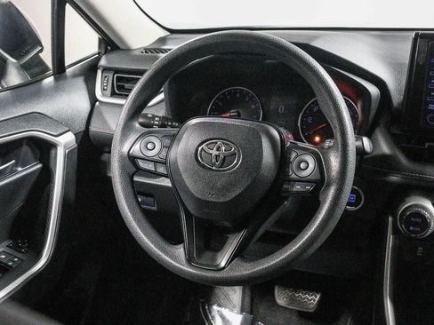Certified 2019 Toyota RAV4 XLE w/ All Weather Liner Package AWD/4WD image 18