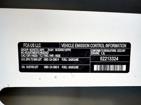 Certified 2022 Jeep Renegade Latitude image 35