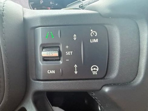 Used 2025 Land Rover Defender 130 V8 AWD/4WD image 19