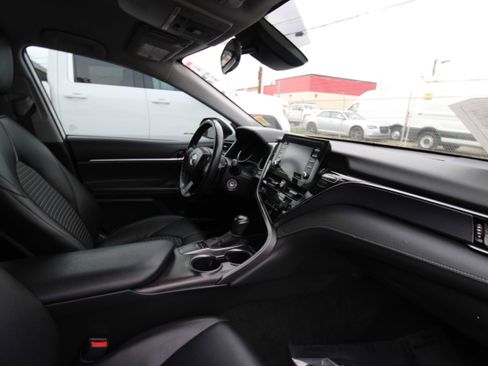 Used 2023 Toyota Camry SE image 54