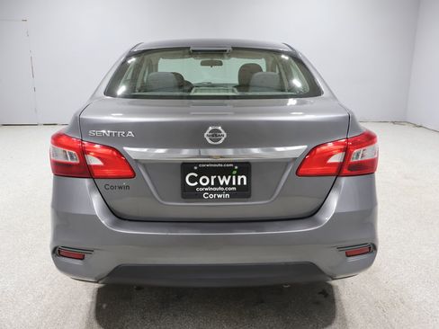 Used 2017 Nissan Sentra S FWD image 3