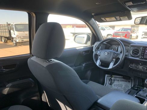 Used 2023 Toyota Tacoma TRD Sport AWD/4WD image 8