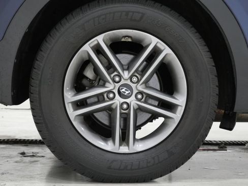 Used 2017 Hyundai Santa Fe Sport AWD/4WD image 9