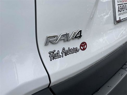 Used 2024 Toyota RAV4 LE image 11