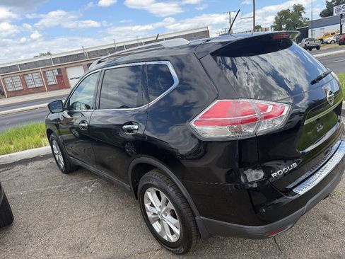 Used 2015 Nissan Rogue SV w/ SV Premium Package AWD/4WD image 3