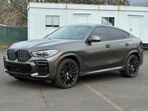 Used 2022 BMW X6 M50i w/ Executive Package image 3