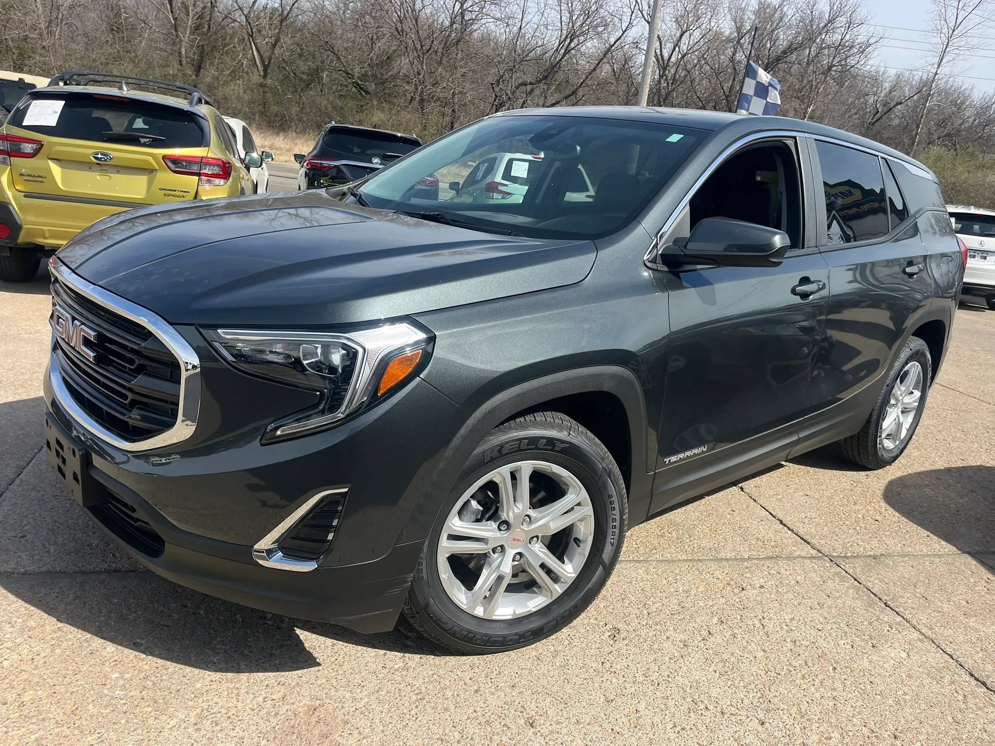 Used 2021 GMC Terrain SLE FWD image 6